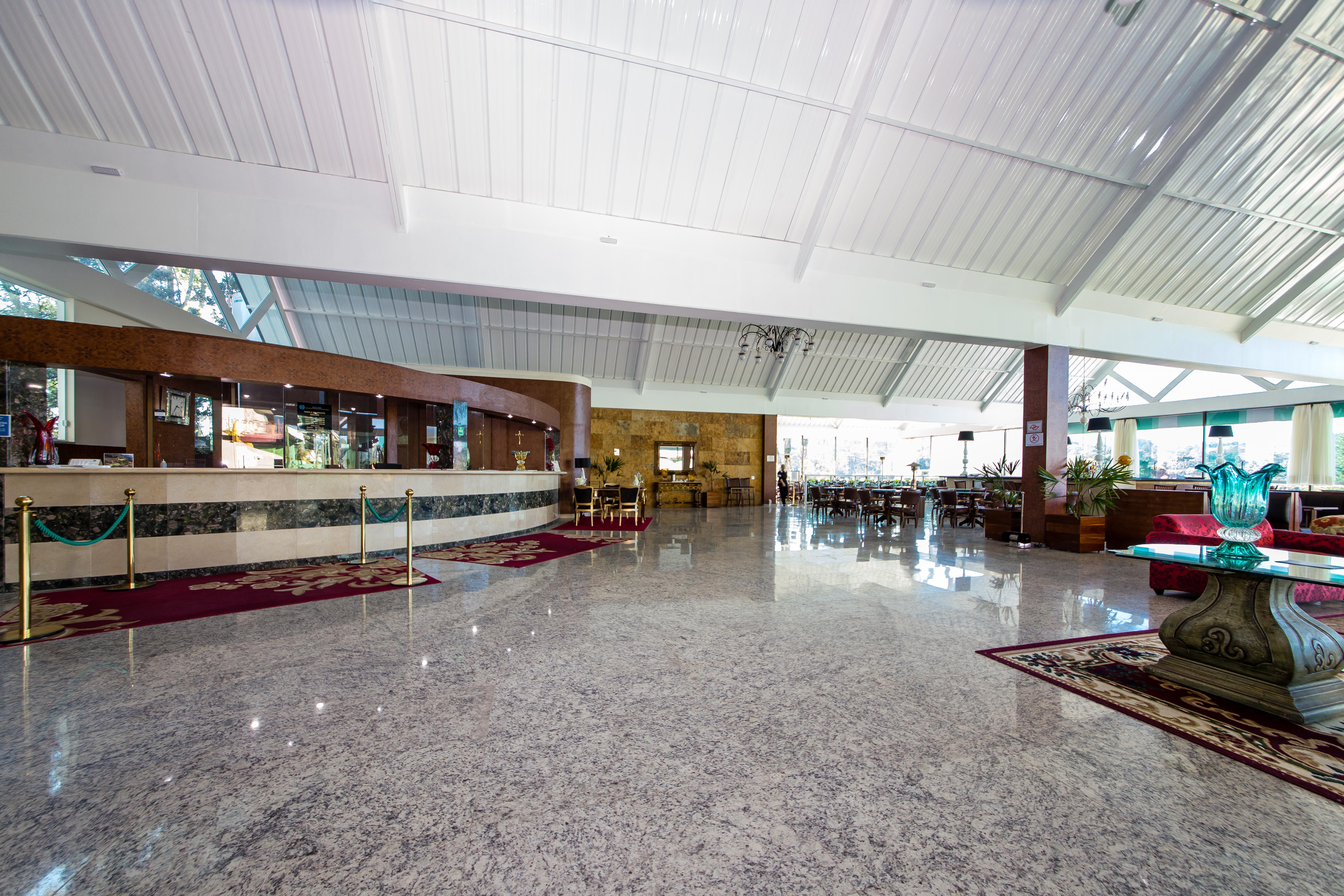 Hotel Dan Inn Campos Do Jordao — Foto’s 1